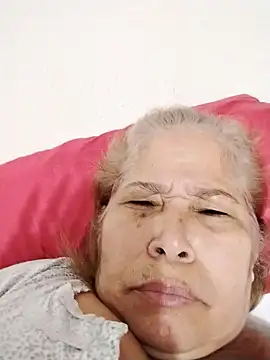 girl amada online show from 10-16-25, 03:18