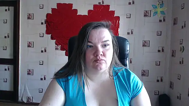 Snapshot of TasyaBigTTs chatting on 03-20-25, 12:32 TasyaBigTTs online show from 03-20-25, 12:32