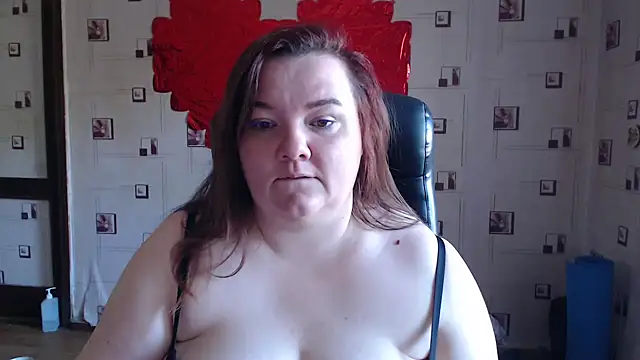 Snapshot of TasyaBigTTs chatting on 09-21-25, 09:55 TasyaBigTTs online show from 09-21-25, 09:55