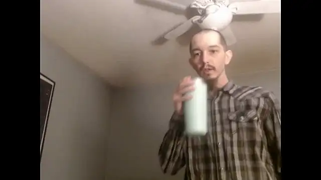 Snapshot of VanceFontaine chatting on 10-15-25, 01:50 VanceFontaine online show from 10-15-25, 01:50