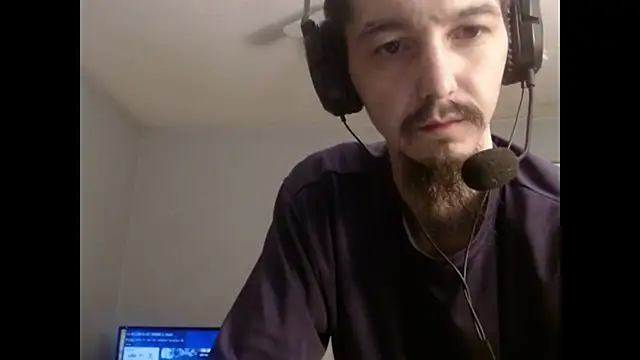 Snapshot of VanceFontaine chatting on 11-10-25, 12:15 VanceFontaine online show from 11-10-25, 12:15