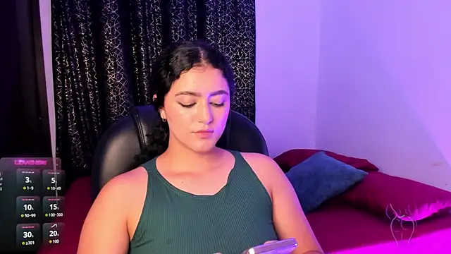 Snapshot of Adhara-zanne chatting on 02-10-25, 04:41 Adhara-zanne online show from 02-10-25, 04:41