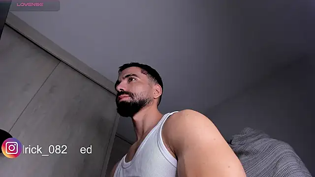 Snapshot of edrick_walton1 chatting on 01-09-25, 11:24 edrick walton1 online show from 01-09-25, 11:24