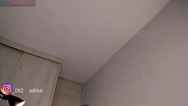 Snapshot of edrick_walton1 chatting on 01-21-25, 01:32 edrick walton1 online show from 01-21-25, 01:32