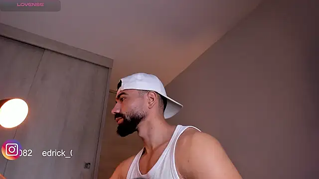 Snapshot of edrick_walton1 chatting on 02-06-25, 11:21 edrick walton1 online show from 02-06-25, 11:21