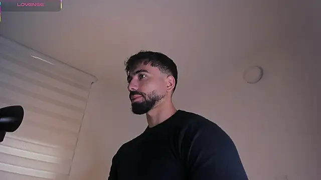 Snapshot of edrick_walton1 chatting on 11-13-25, 11:53 edrick walton1 online show from 11-13-25, 11:53