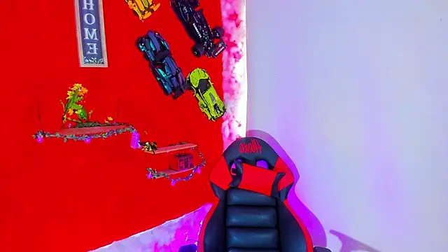 LilOwen  online show from 10-31-25, 07:04