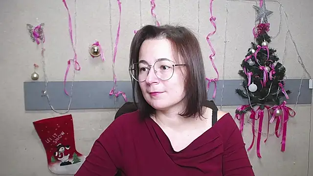 MarieSho online show from 12-30-24, 10:21