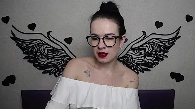 JasmineKouch online show from 10-16-25, 05:25