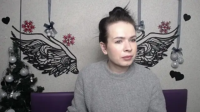 JasmineKouch online show from 12-21-25, 06:42