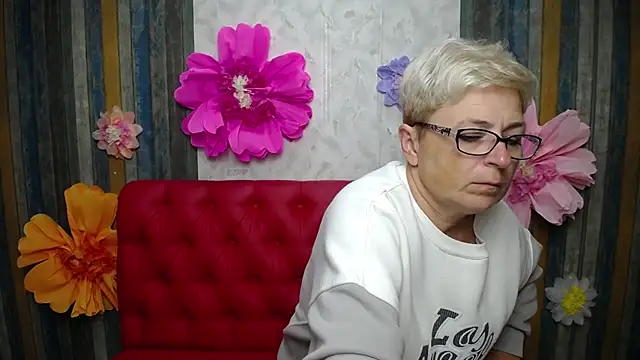 EmiliaGree online show from 09-13-25, 05:02