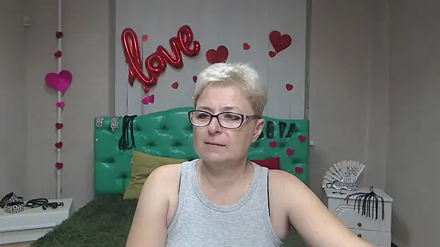 EmiliaGree online show from 09-23-25, 05:05