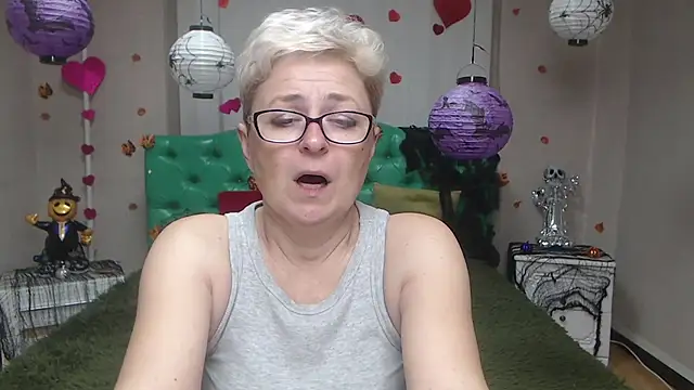 EmiliaGree online show from 11-03-25, 06:09