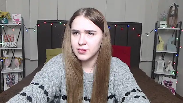 LauraHlot online show from 01-19-25, 04:01