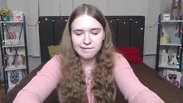 LauraHlot online show from 01-23-25, 12:35