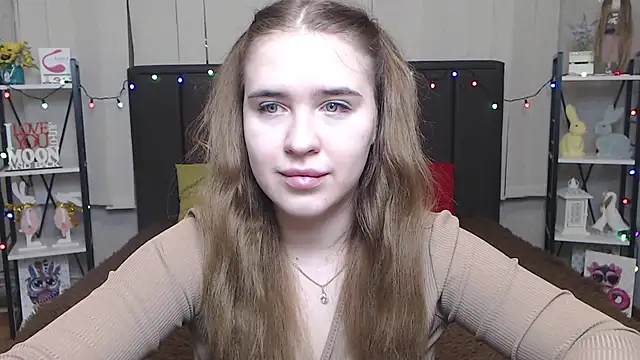 LauraHlot online show from 01-26-25, 07:20