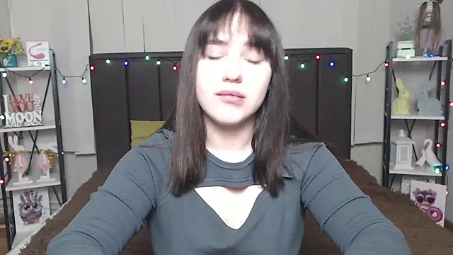 LauraHlot online show from 01-28-25, 07:10