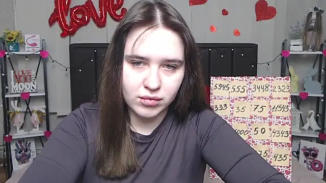 LauraHlot online show from 03-01-25, 06:11