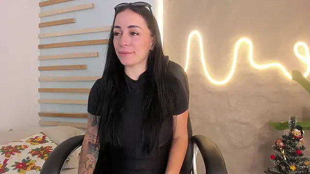 Sofia  rivera online show from 12-15-24, 04:59
