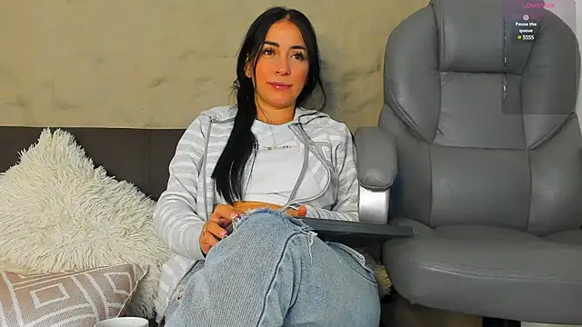 Sofia  rivera online show from 12-31-24, 11:31
