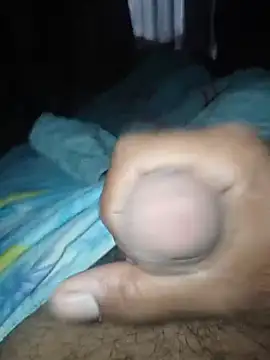 Snapshot of taylorWiiz chatting on 11-14-25, 01:10 taylorWiiz online show from 11-14-25, 01:10