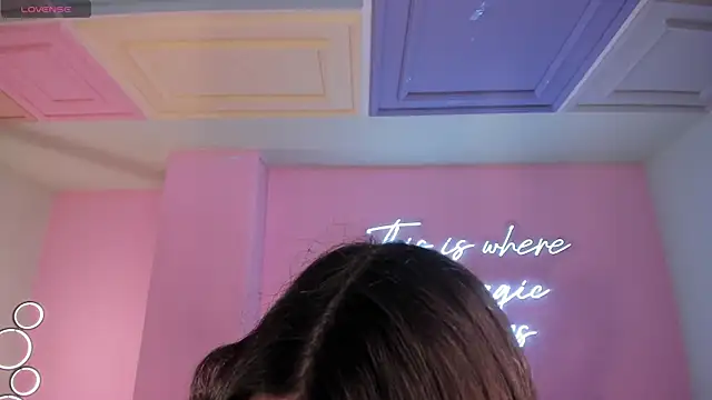 ValeriaVelvet online show from 04-11-26, 12:09