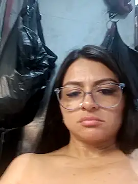 Linda Lars online show from 10-22-25, 03:01