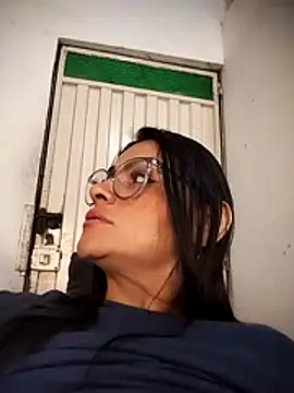 Linda Lars online show from 11-10-25, 03:05