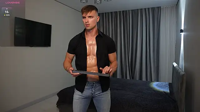 Nik Sharp online show from 09-23-25, 05:05