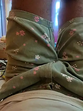 boy BeardGallery online show from 10-10-25, 04:00