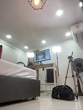 ariel jonees online show from 01-15-26, 04:33