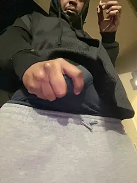 Snapshot of MobyDxck chatting on 12-21-24, 09:23 MobyDxck online show from 12-21-24, 09:23