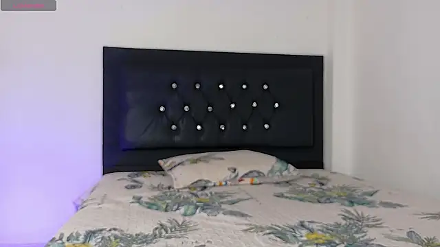 Adele Rush online show from 02-12-26, 03:34