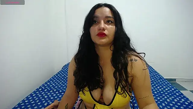 Laurenkenner  online show from 12-18-24, 06:57