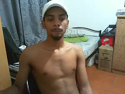 29YOURZ 28  online show from 10-13-25, 03:56