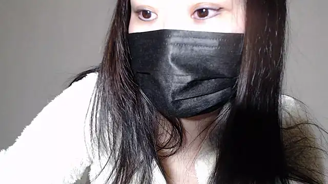 Hika-Channel online show from 12-22-25, 11:24