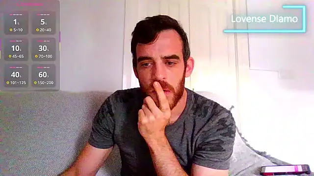 Snapshot of _NakedChef_ chatting on 10-17-25, 08:50  NakedChef  online show from 10-17-25, 08:50