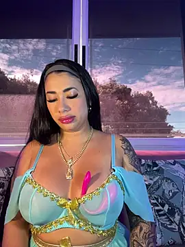 Snapshot of kiim_taaylor chatting on 10-24-25, 01:07 kiim taaylor online show from 10-24-25, 01:07