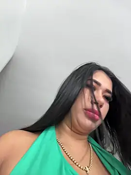 Snapshot of kiim_taaylor chatting on 10-31-25, 12:39 kiim taaylor online show from 10-31-25, 12:39