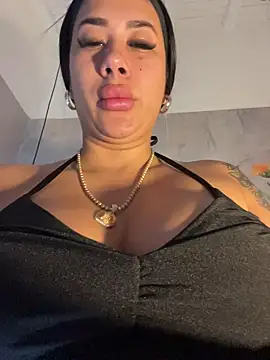 Snapshot of kiim_taaylor chatting on 11-02-25, 11:45 kiim taaylor online show from 11-02-25, 11:45