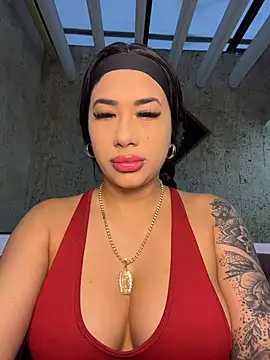 Snapshot of kiim_taaylor chatting on 11-13-25, 10:36 kiim taaylor online show from 11-13-25, 10:36