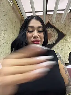 Snapshot of kiim_taaylor chatting on 11-14-25, 10:36 kiim taaylor online show from 11-14-25, 10:36