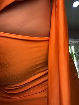 kiim taaylor online show from 11-29-25, 03:15