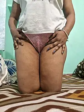 Snapshot of N-Natasha chatting on 01-12-25, 02:24 N-Natasha online show from 01-12-25, 02:24