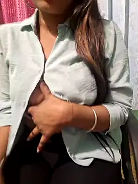 Snapshot of N-Natasha chatting on 01-28-25, 12:57 N-Natasha online show from 01-28-25, 12:57