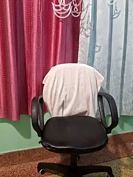 Snapshot of N-Natasha chatting on 01-30-25, 07:39 N-Natasha online show from 01-30-25, 07:39