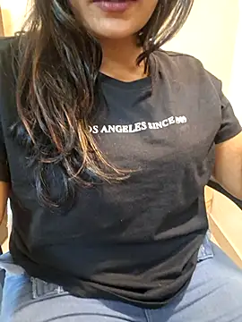 Snapshot of N-Natasha chatting on 03-17-25, 12:04 N-Natasha online show from 03-17-25, 12:04