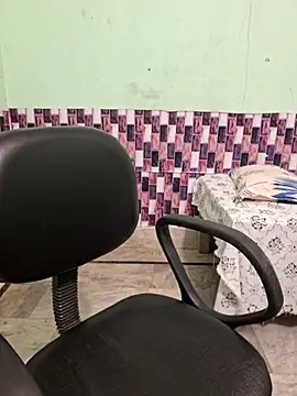 Snapshot of N-Natasha chatting on 09-13-25, 05:46 N-Natasha online show from 09-13-25, 05:46