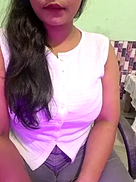 Snapshot of N-Natasha chatting on 09-18-25, 12:34 N-Natasha online show from 09-18-25, 12:34