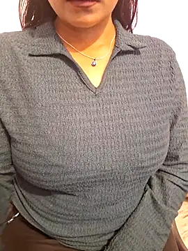 Snapshot of N-Natasha chatting on 11-20-25, 01:00 N-Natasha online show from 11-20-25, 01:00